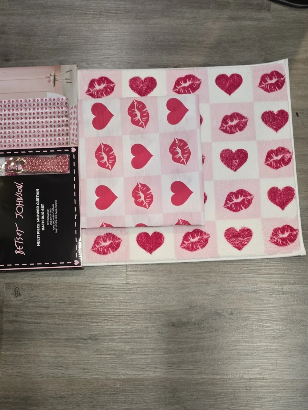 Betsey Johnson Heart & Kiss Pattern Multi-Piece Shower Curtain & Bath Rug Set